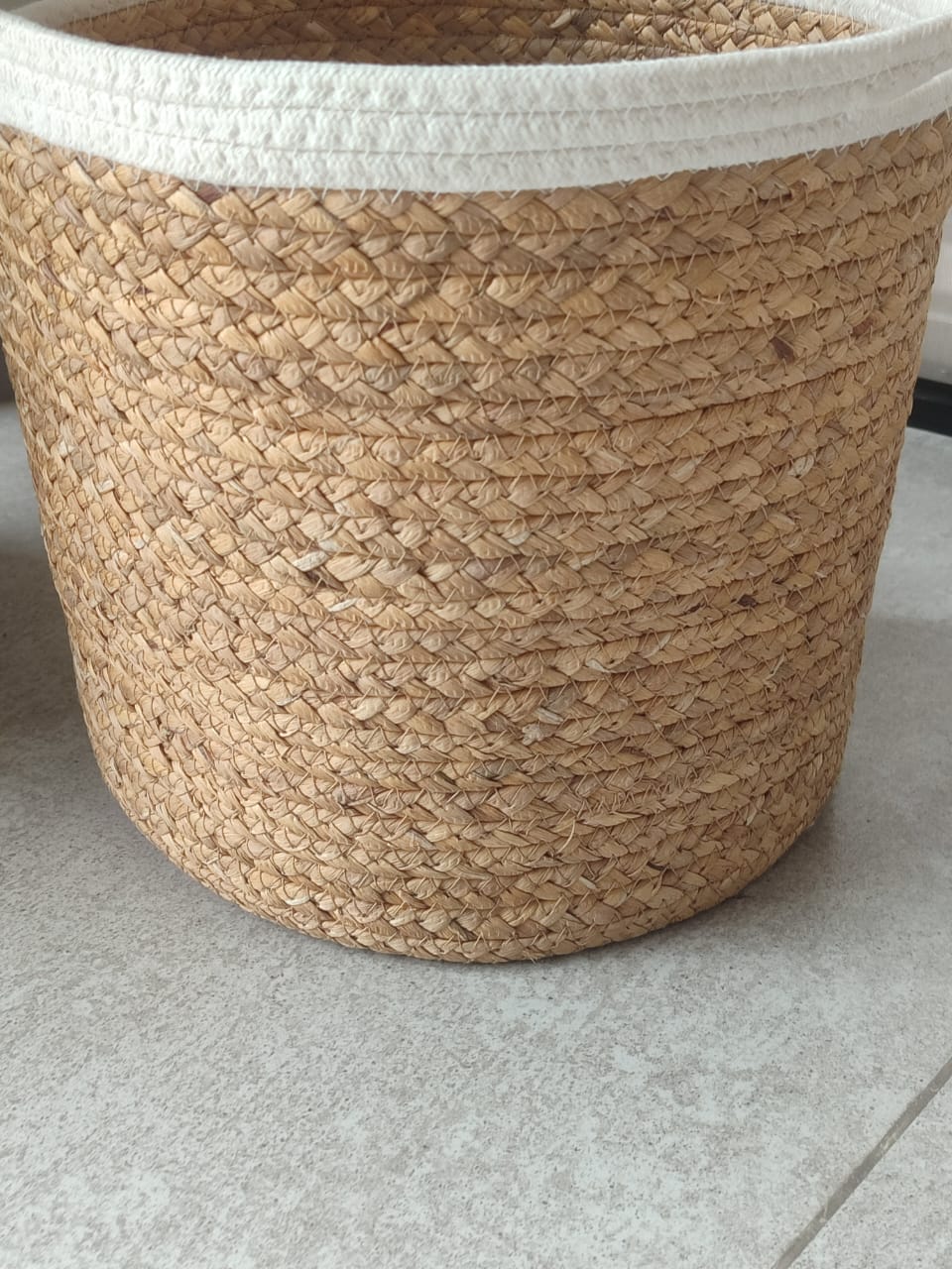 Premium White Jute Room Basket – Stylish & Eco-Friendly Storage